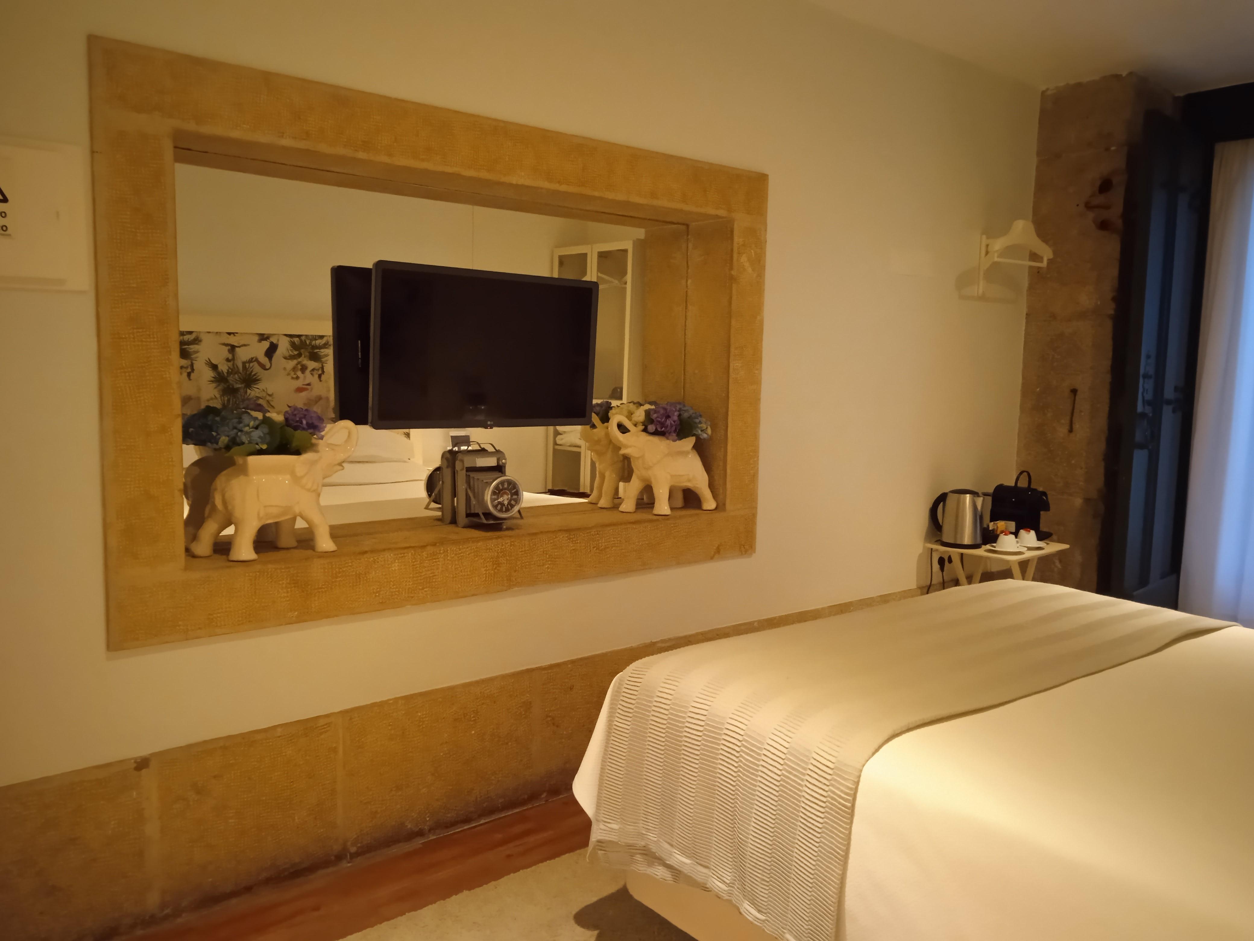 Alecrim Ao Chiado Hotel Lisbon Bagian luar foto