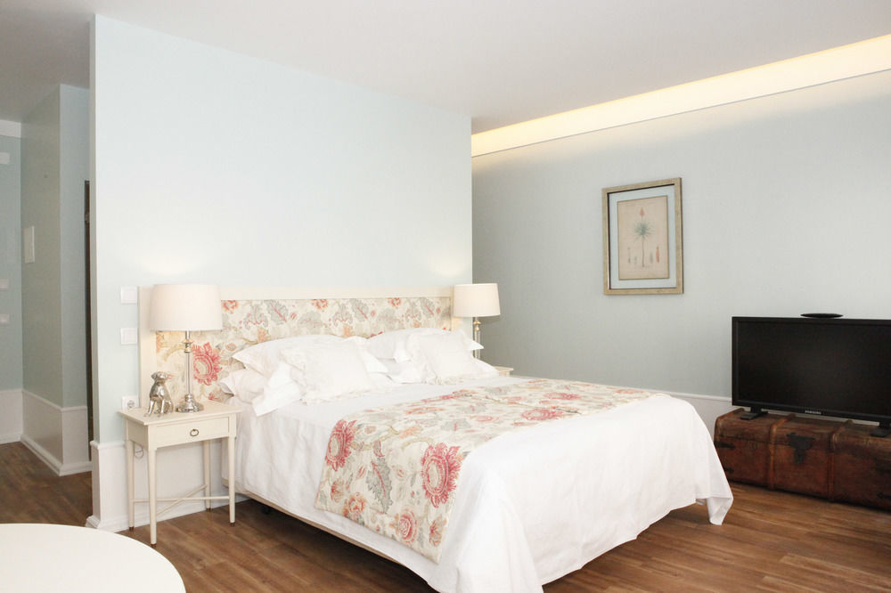 Alecrim Ao Chiado Hotel Lisbon Bagian luar foto
