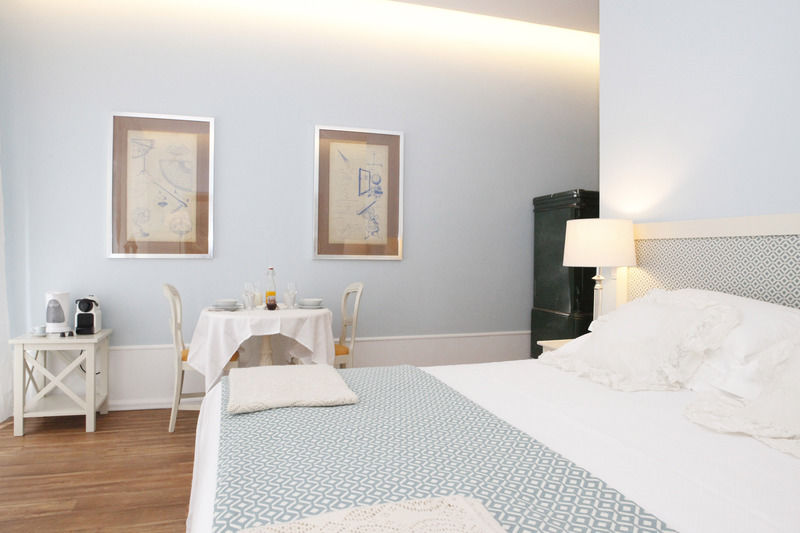 Alecrim Ao Chiado Hotel Lisbon Bagian luar foto